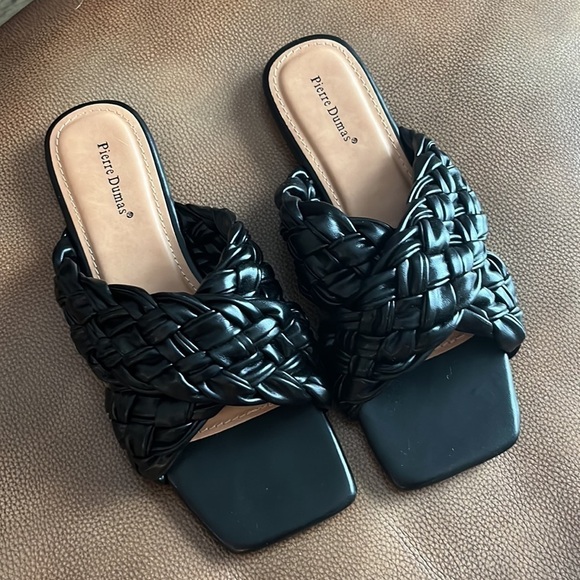 🆕✨Pierre Dumas Braided Criss Cross Sandals✨ - Picture 4 of 9